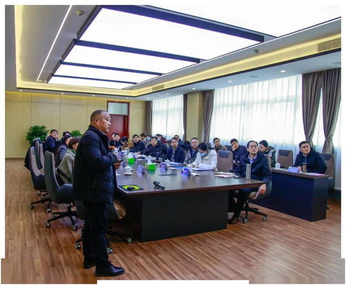 市教育學(xué)會考察團赴徐州市新教育學(xué)校調(diào)研指導(dǎo)